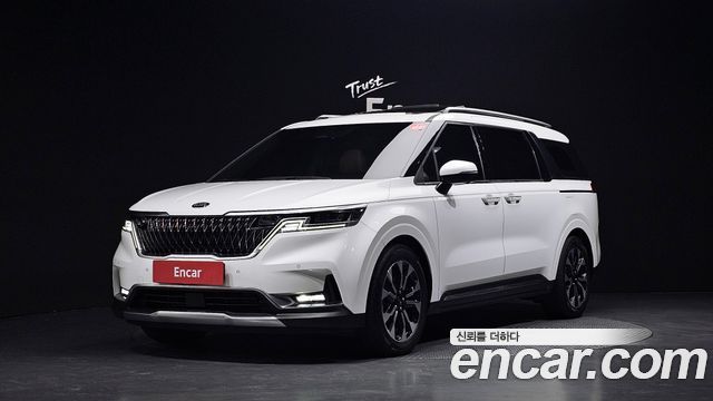 Kia Carnival 2021 thumb 2