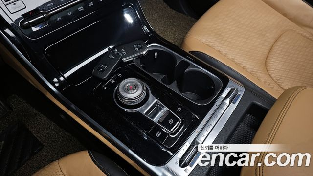 Kia Carnival 2021 thumb 9