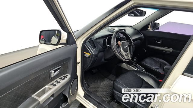 Kia Soul 2012 thumb 10