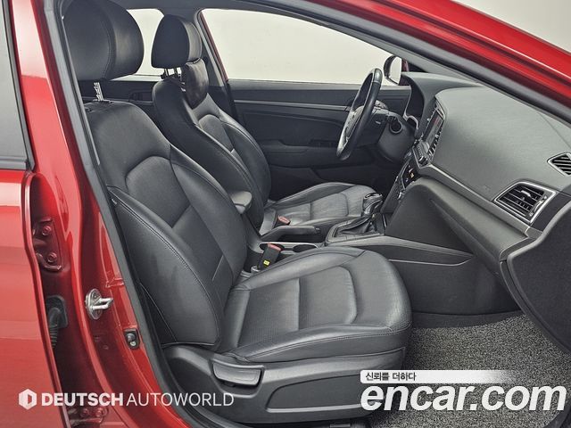 Hyundai Avante 2016 thumb 11