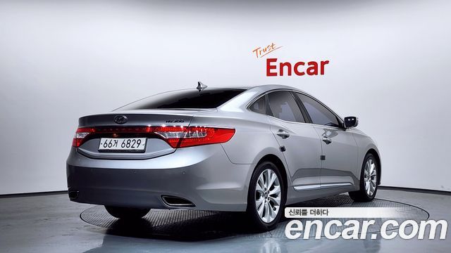 Hyundai Grandeur 2011 thumb 3