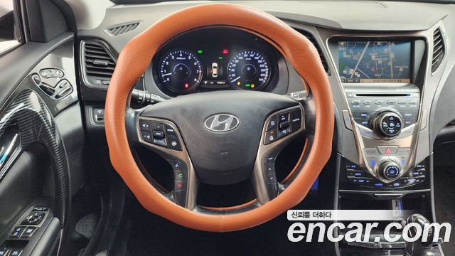 Hyundai Grandeur 2011 thumb 11