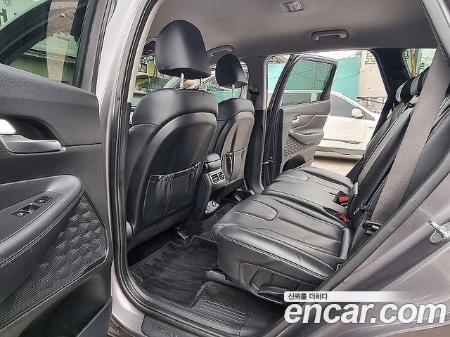 Hyundai Santa Fe 2021 thumb 9