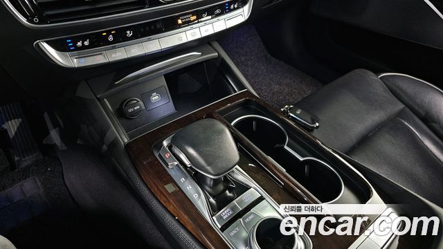 Kia K9 2018 thumb 10