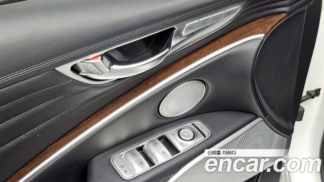 Kia K9 2018 thumb 12