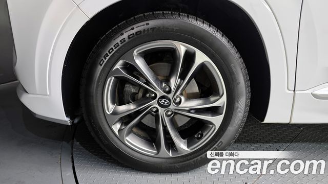 Hyundai Santa Fe 2019 thumb 6