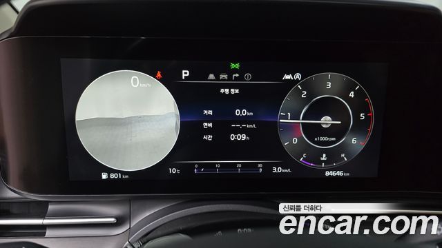 Kia Carnival 2021 thumb 8