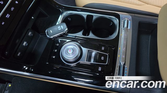 Kia Carnival 2021 thumb 9