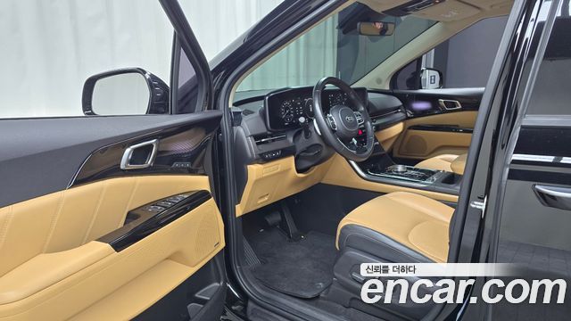 Kia Carnival 2021 thumb 10