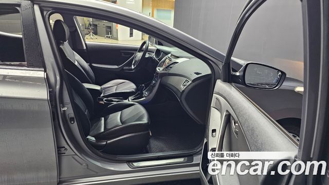 Hyundai Avante 2014 thumb 11