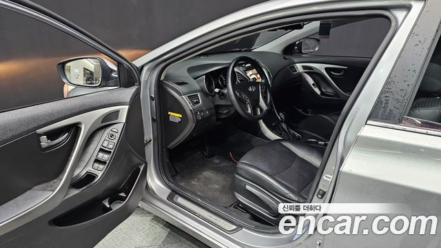 Hyundai Avante 2014 thumb 12