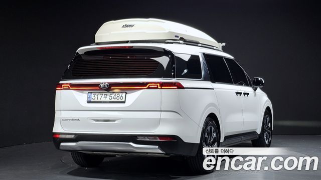 Kia Carnival 2021 thumb 3