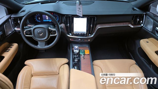 Volvo V60 2023 thumb 6