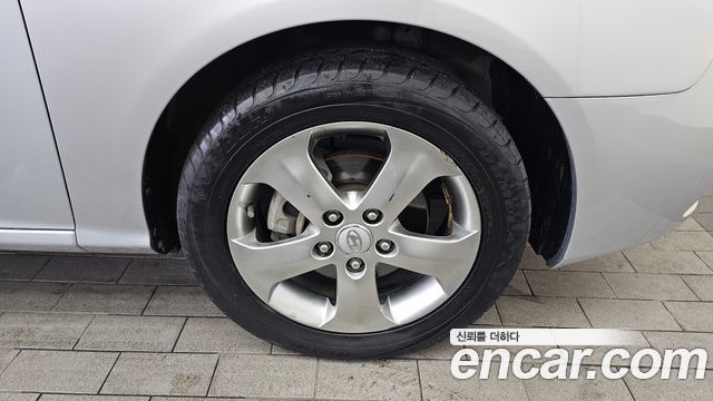 Hyundai Avante 2009 thumb 6