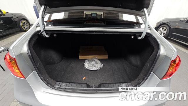 Hyundai Avante 2009 thumb 11