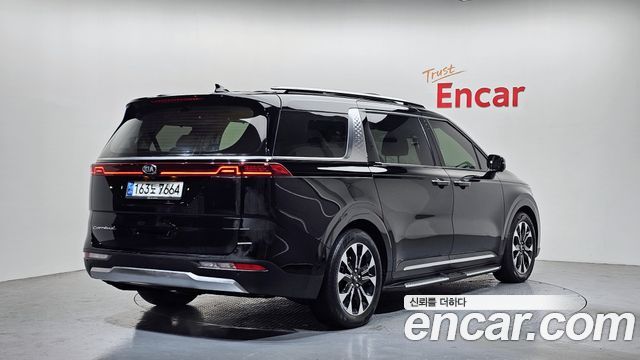 Kia Carnival 2020 thumb 3