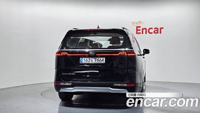 Kia Carnival 2020 thumb 5