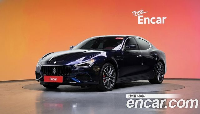 Maserati Ghibli 2022 thumb 8