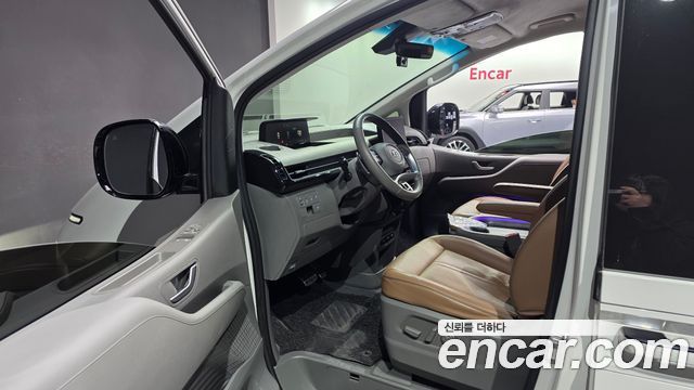 Hyundai Staria 2022 thumb 12