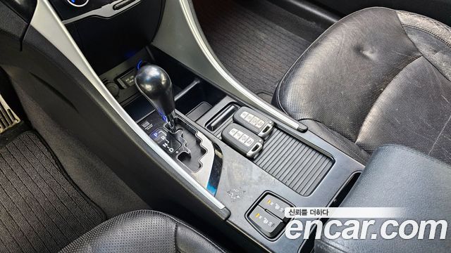 Hyundai Sonata 2009 thumb 10