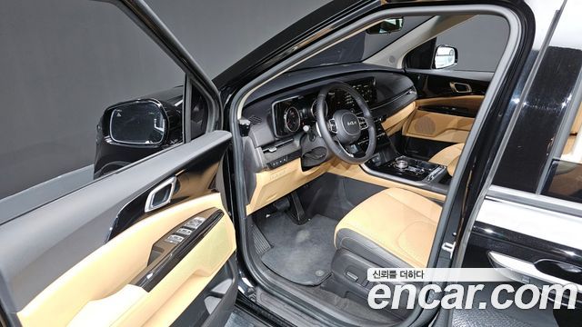Kia Carnival 2023 thumb 11