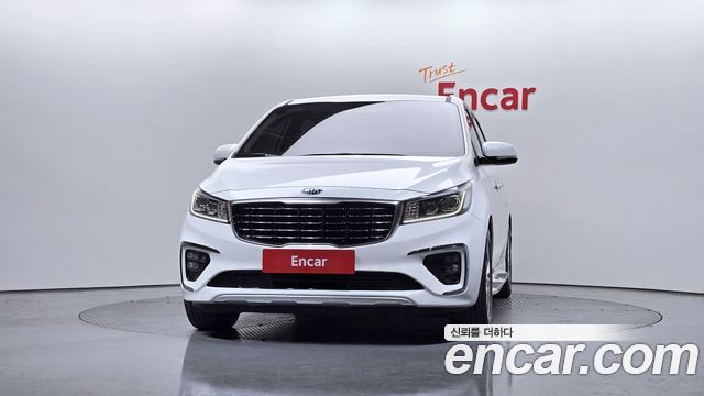 Kia Carnival 2018 thumb 4