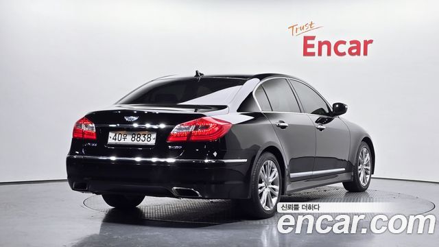 Hyundai Genesis 2011 thumb 3
