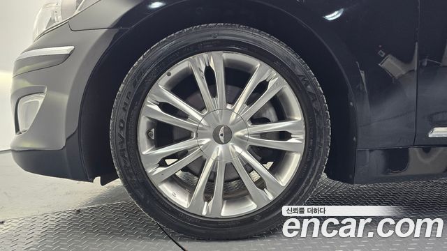 Hyundai Genesis 2011 thumb 6