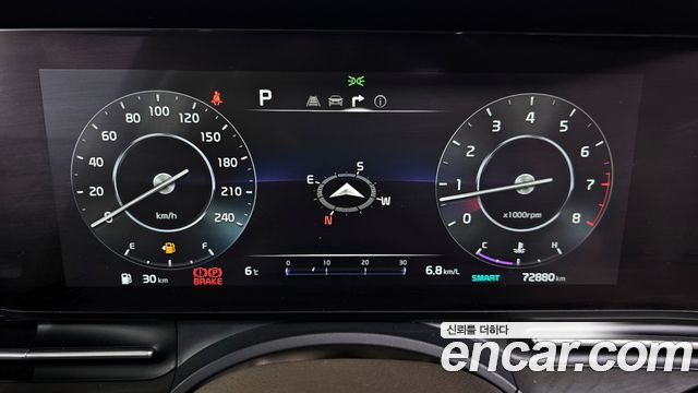 Kia Carnival 2021 thumb 9