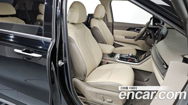 Kia Carnival 2021 thumb 11