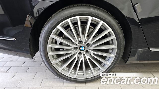 BMW 7 серии 2021 thumb 6