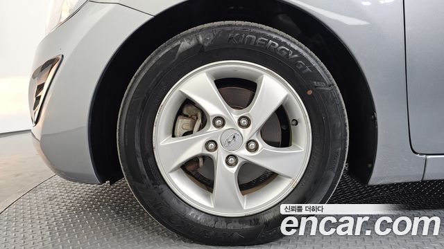 Hyundai Avante 2014 thumb 5