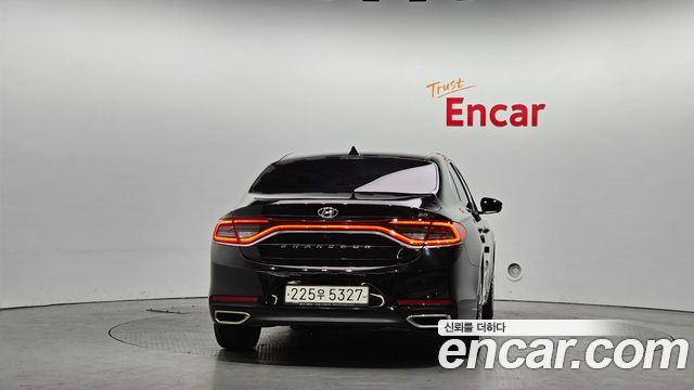 Hyundai Grandeur 2017 thumb 5