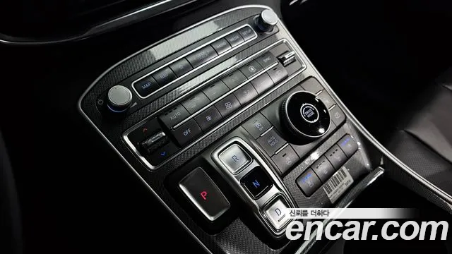 Hyundai Santa Fe 2020 thumb 9