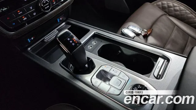SsangYong Rexton 2023 thumb 10