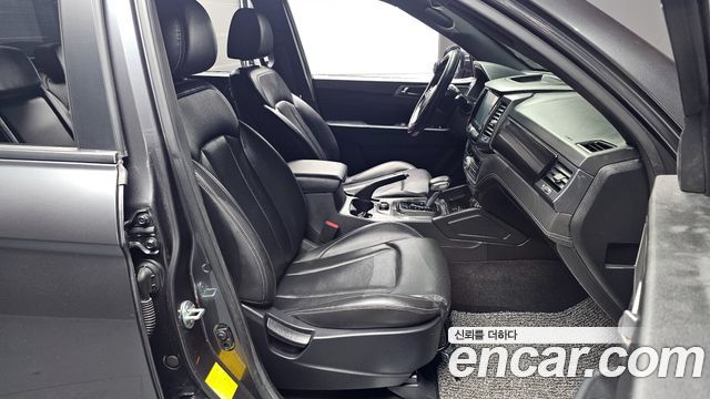 SsangYong Rexton 2023 thumb 11