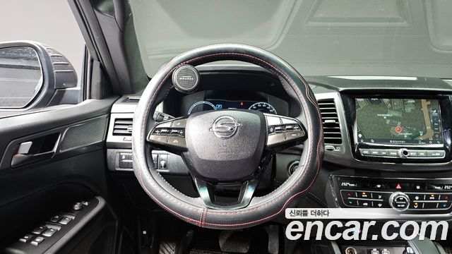 SsangYong Rexton 2023 thumb 12
