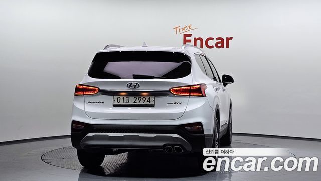 Hyundai Santa Fe 2019 thumb 5