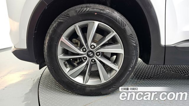 Hyundai Santa Fe 2019 thumb 6