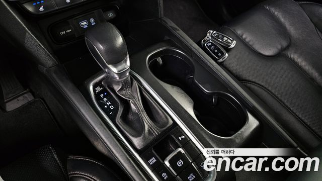 Hyundai Santa Fe 2019 thumb 10
