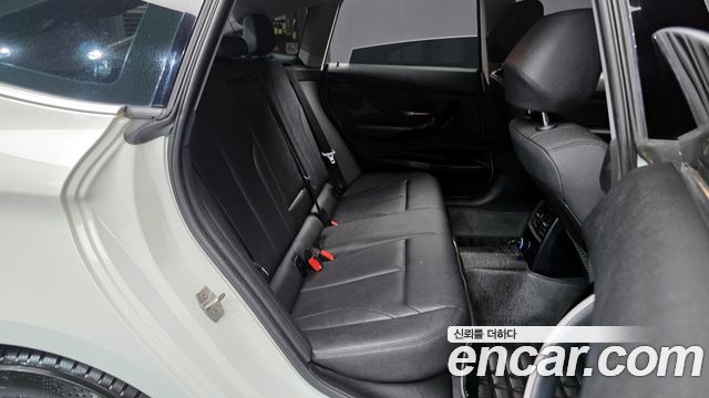 BMW 3 серии GT 2020 thumb 3
