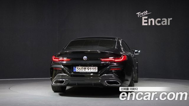 BMW 8 серии 2023 thumb 12