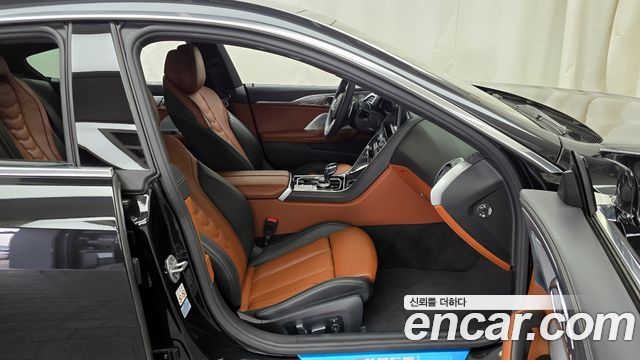 BMW 8 серии 2023 thumb 4