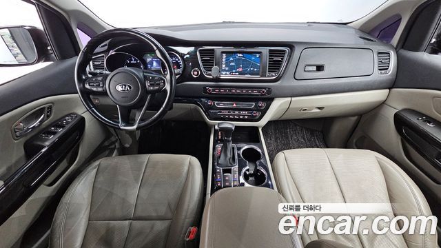 Kia Carnival 2019 thumb 7