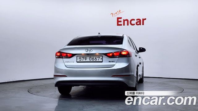 Hyundai Avante 2015 thumb 5