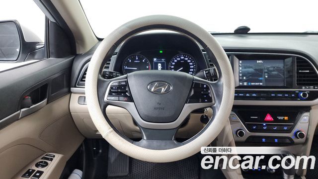 Hyundai Avante 2015 thumb 12