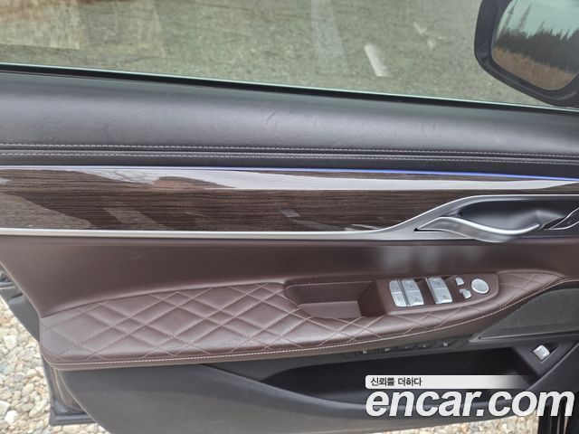 BMW 7 серии 2020 thumb 5