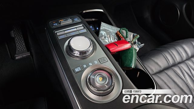 Genesis GV70 2021 thumb 10