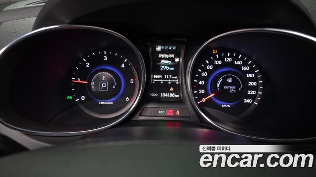 Hyundai Santa Fe 2015 thumb 9
