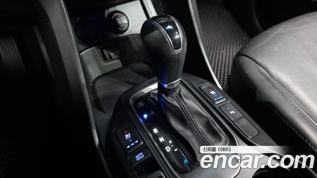 Hyundai Santa Fe 2015 thumb 10
